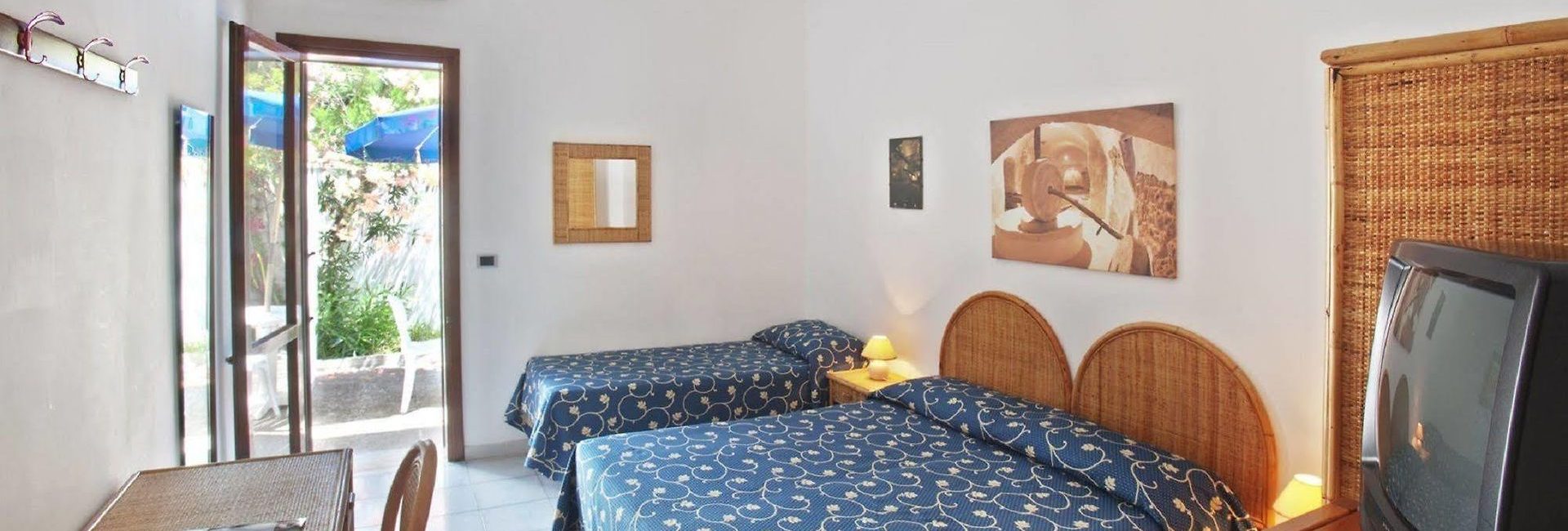 Triple Room