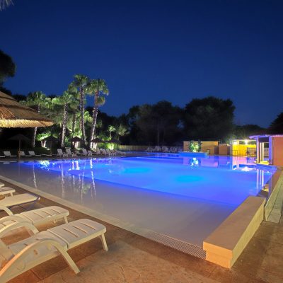 Piscina di sera Hotel Solara